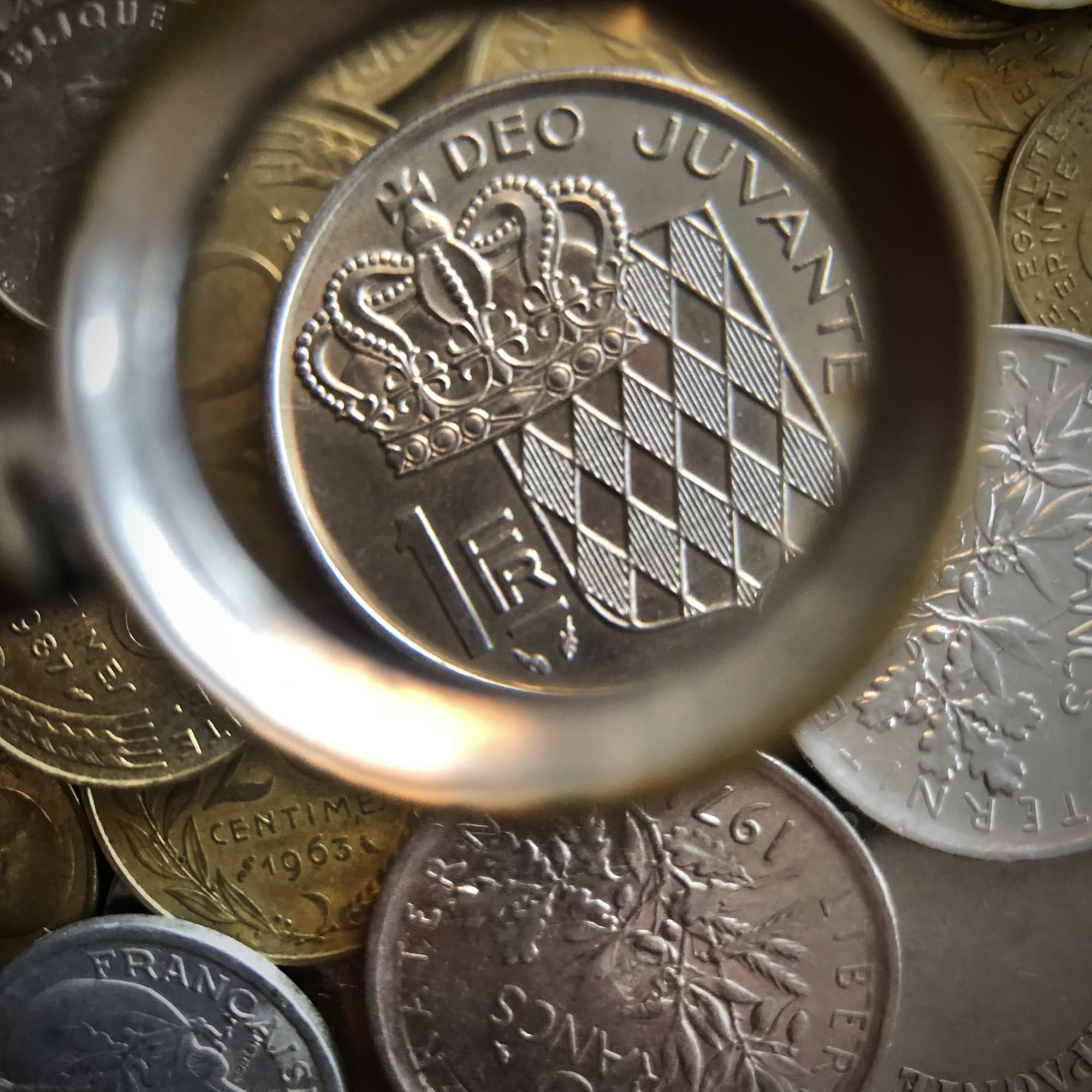 Focus on coin: “Deo Juvante”, Monaco