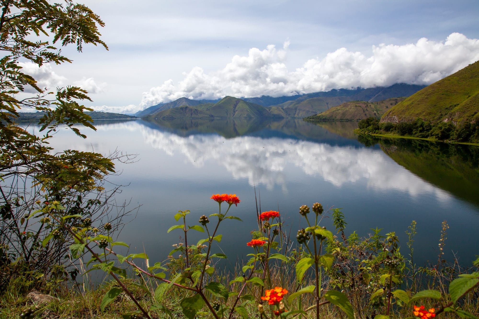 lake toba indonesia